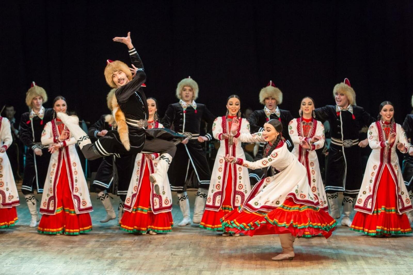 Ансамбль танца имени Файзи Гаскарова